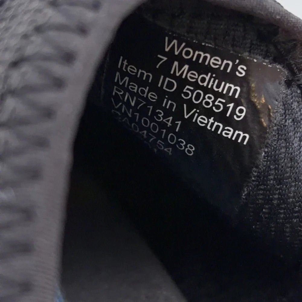 LL Bean Shoes Women 7 Gray Suede Perforated Outdoor Vista Low Lace Sneakers